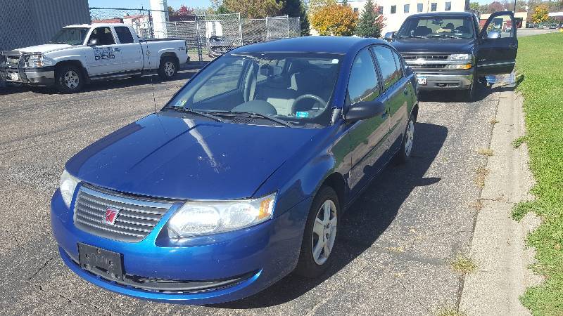 lot 13 image: 2006 Saturn ION, Level 2