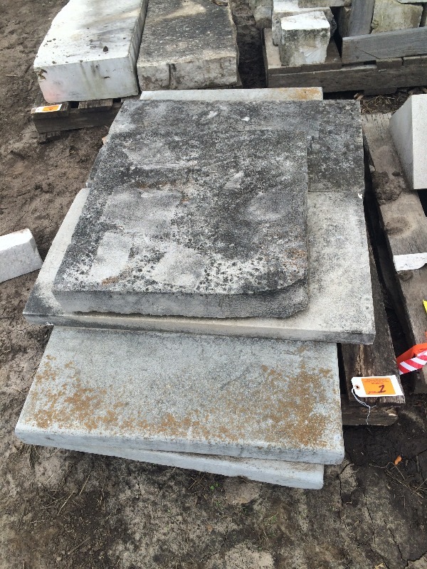 lot 1 image: Pavers, Decretive Stone, Block  20x 36 assorted sizes