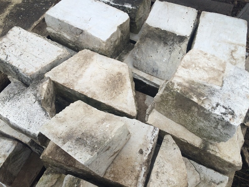 lot 5 image: Pavers, Decretive Stone, Block   random sizes