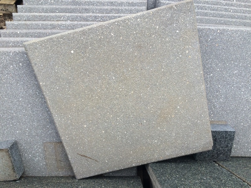 lot 23 image: Pavers, Decretive Stone, Block   24 x 24 x 2    Full Pallet