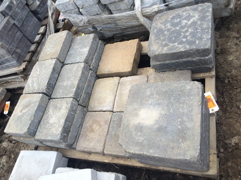 lot 36 image: Pavers, Decretive Stone, Block   14 x 14 x 2.25   & 10 x 8 x2.25