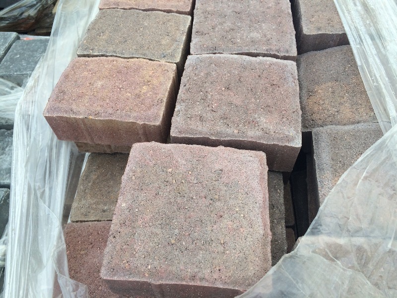 lot 38 image: Pavers, Decretive Stone, Block   6 x 6 x 2  2 colors   Pallet lot