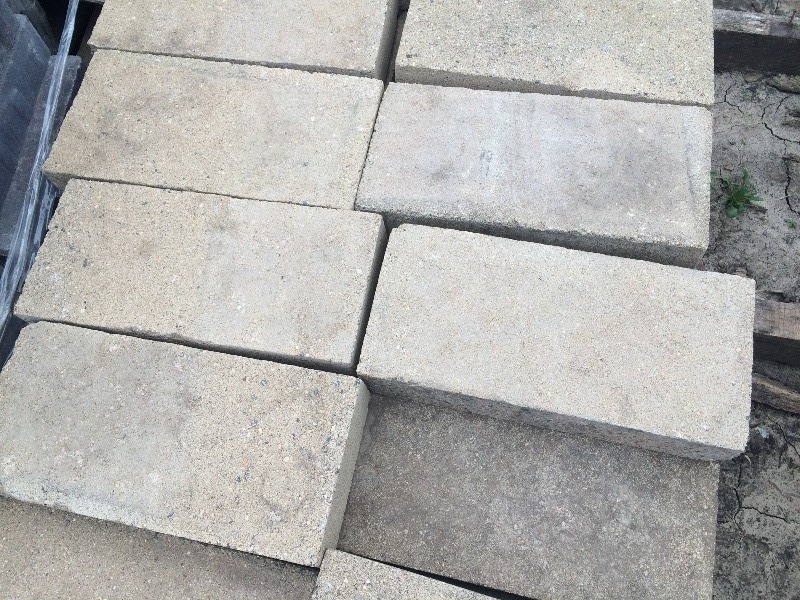 lot 43 image: Pavers, Decretive Stone, Block   13.50 x 6.50 x 2.75   approx. 36