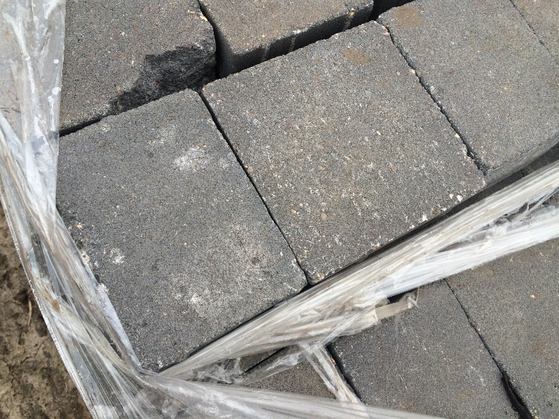 lot 47 image: Pavers, Decretive Stone, Block   5.50 x 5.50 x 2.75   some random sizes   Pallet Lot