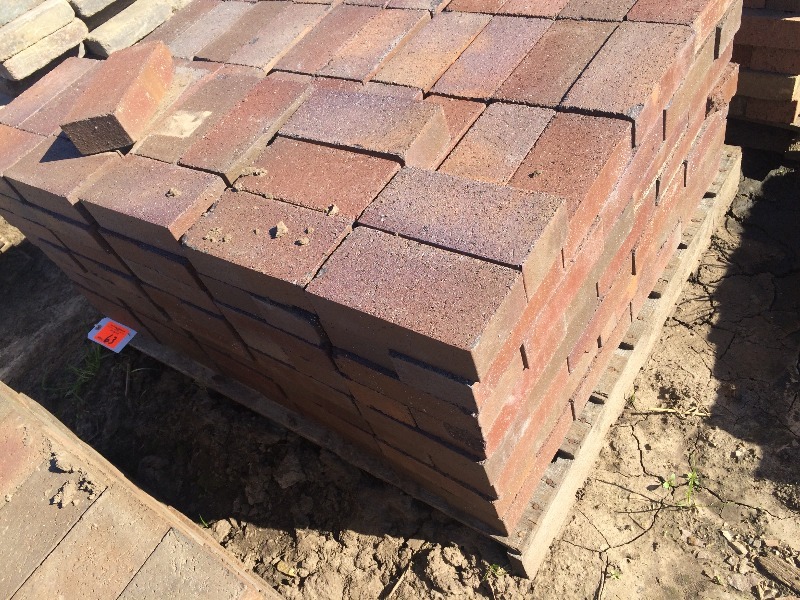 lot 63 image: Pavers, Decretive Stone, Block   6.25 x 6.25 x 2.25   pallet lot