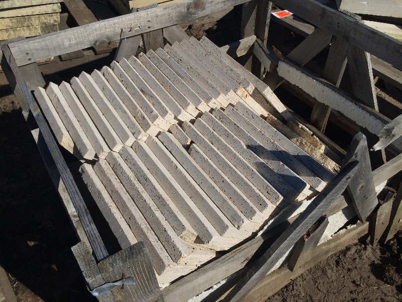 lot 104 image: Pavers, Decretive Stone, Block   24 x 16 x 1.25  lot of 34