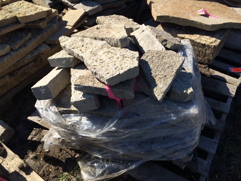lot 150 image: Pavers, Decretive Stone, Block   random sizes  pallet lot