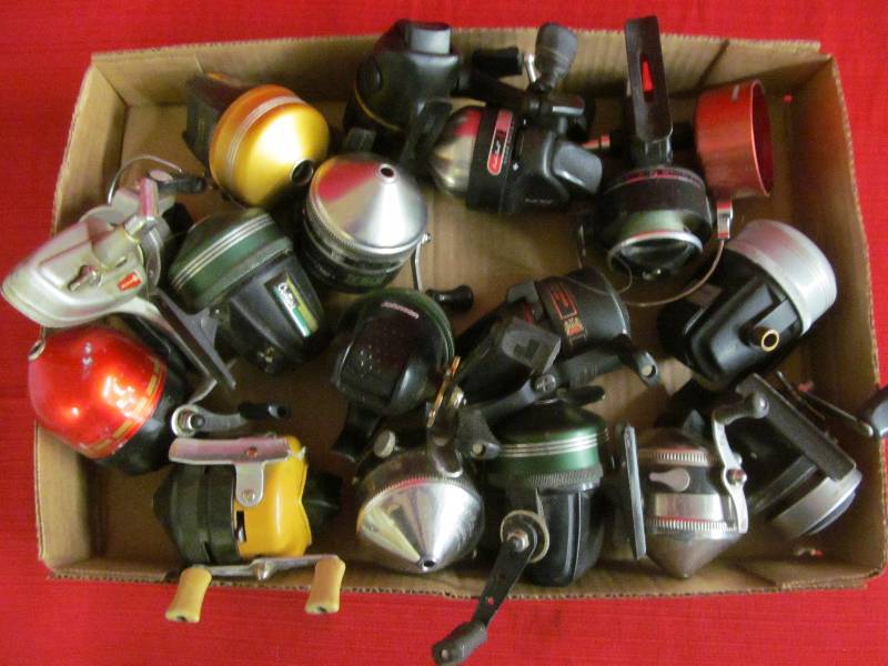 lot 3 image: fishing reels