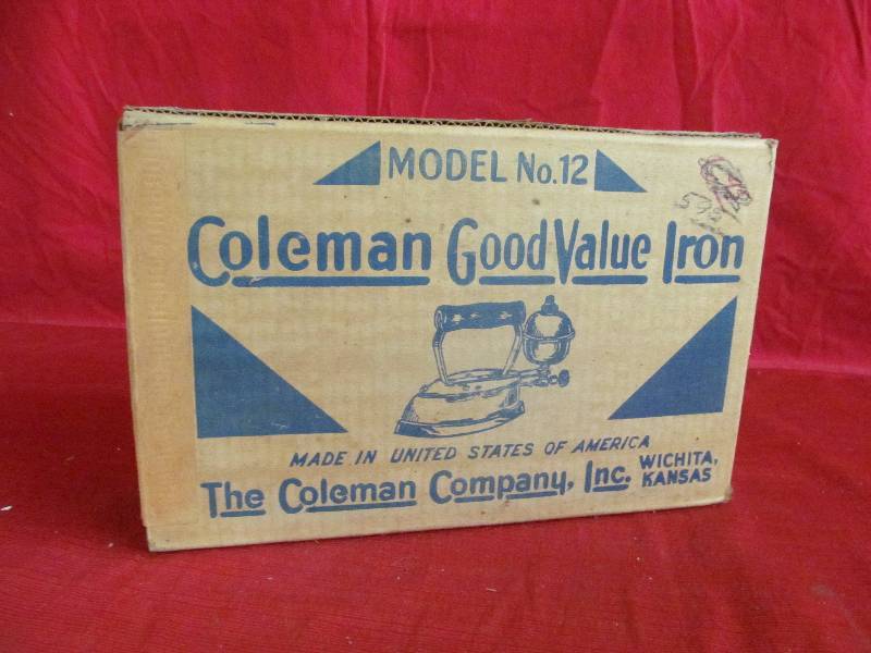 lot 14 image: Vintage Coleman Iron
