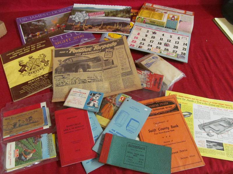 lot 25 image: Vintage Advertising Items