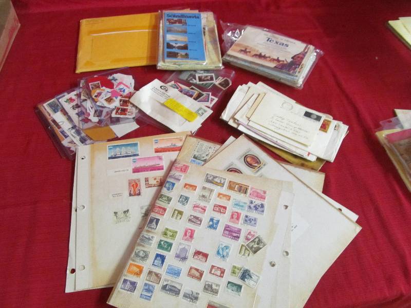 lot 26 image: Vintage Postage Stamps