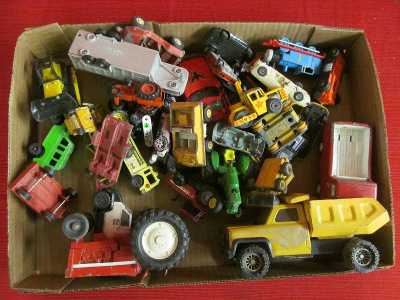 lot 39 image: Vintage Toy CarsTrucks