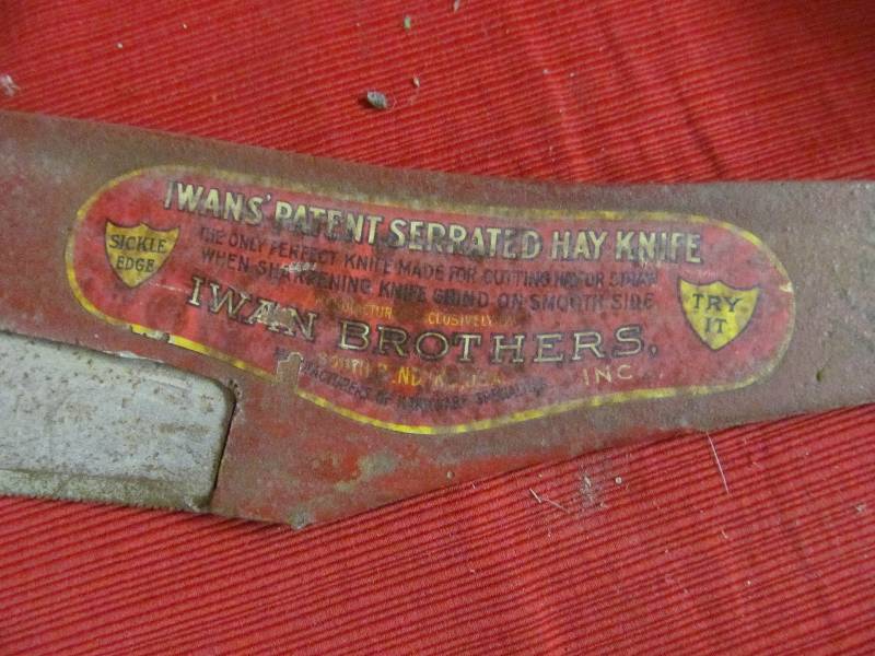 lot 45 image: Vintage Hay Knife