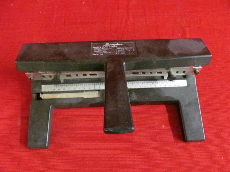 lot 46 image: Swingline Punch