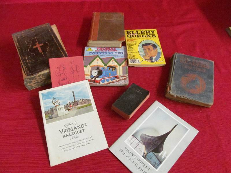 lot 62 image: Vintage Books