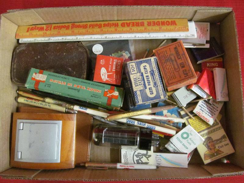 lot 74 image: Vintage Advertising Items