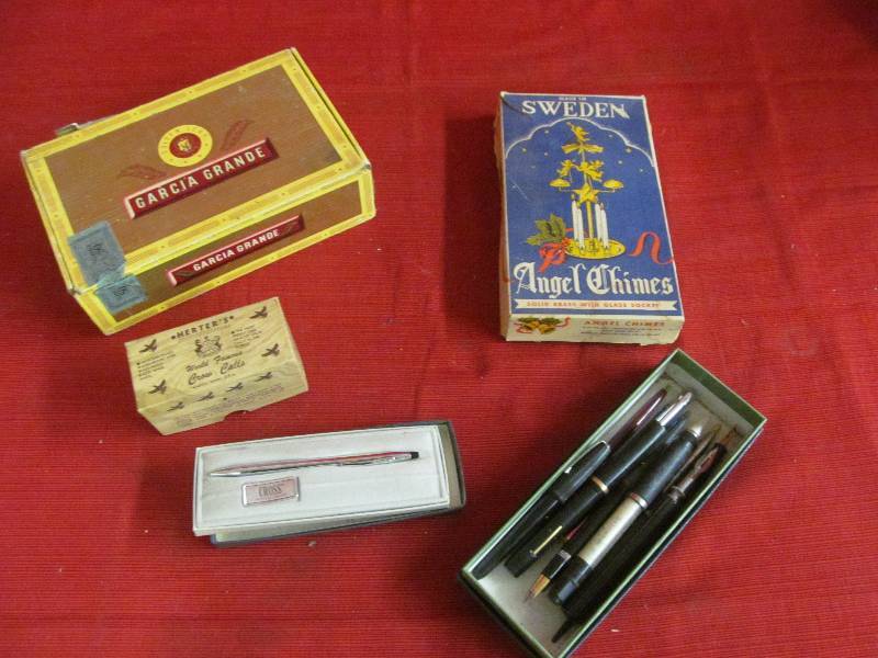 lot 97 image: Cigar BoxCrow CallAngel Chimes