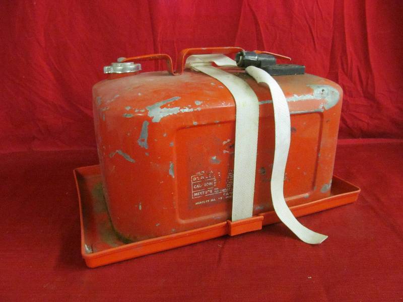 lot 110 image: Boat Tank