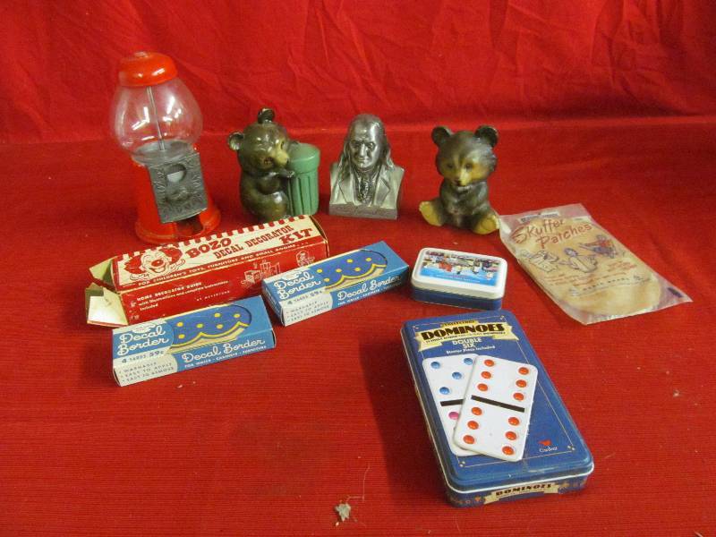 lot 130 image: Coin BanksGum Ball Machine