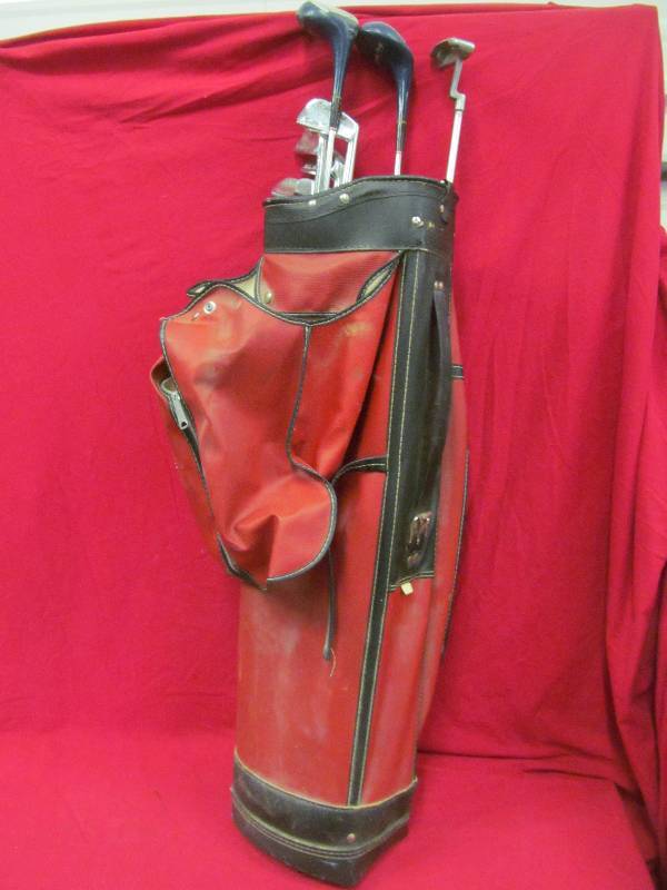 lot 188 image: Golf BagClubs