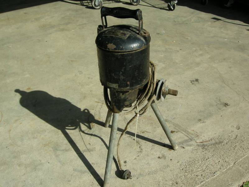 lot 7 image: Old Porter Electric Co. Motor
