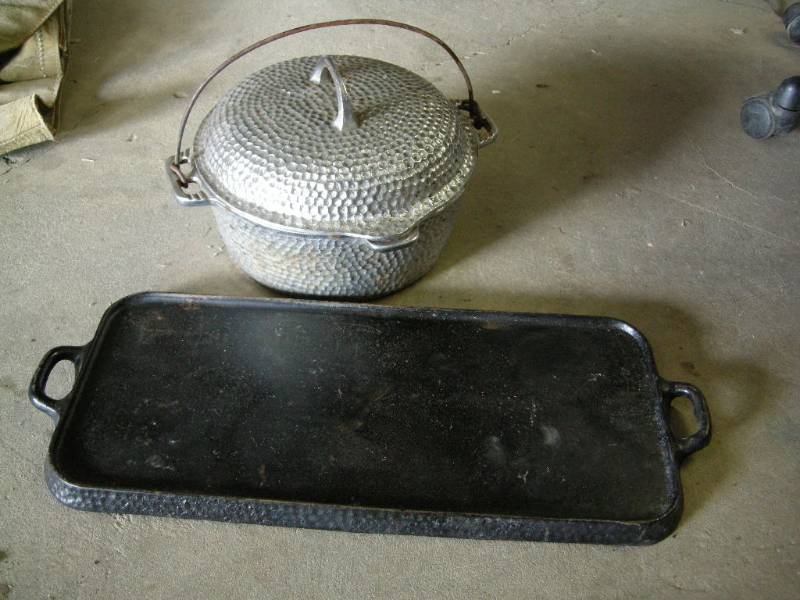 lot 62 image: Old Hammered Cast Dutch Oven Pot and Pan
