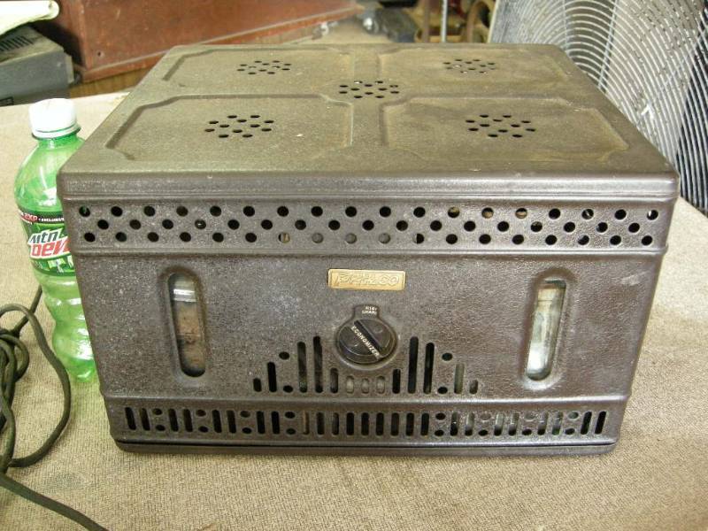lot 65 image: Old Philco Socket Power