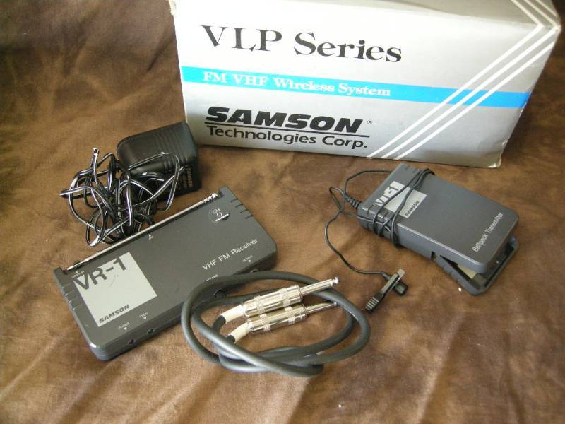 lot 78 image: Samson Wireless Microphone
