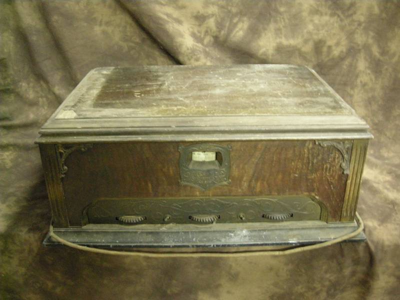 lot 79 image: Antique Grebe Synchrophase AC Six Radio