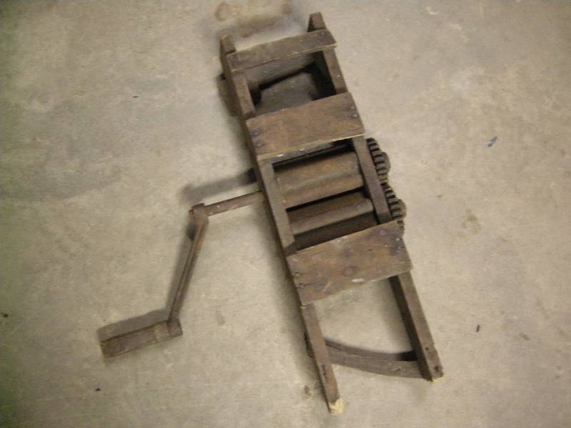 lot 105 image: Primitive Wringer
