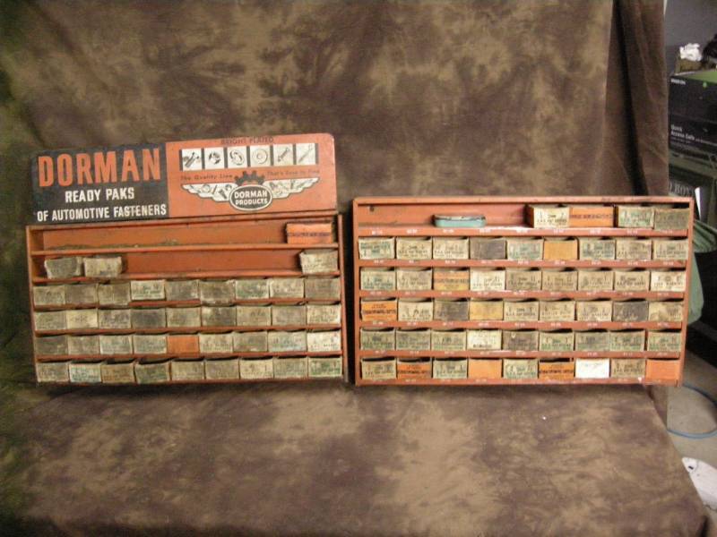 lot 110 image: Vintage Dorman Display Paks