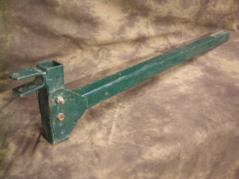 lot 111 image: Utility Bar Hitch