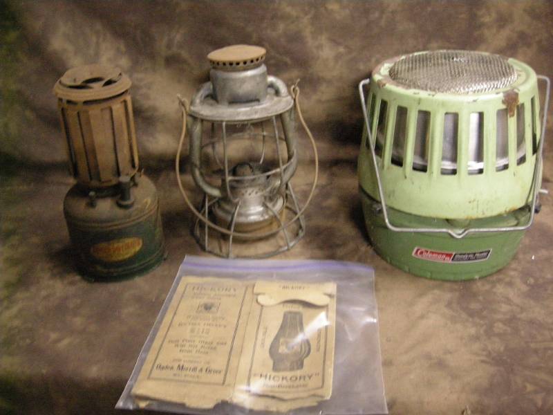 lot 115 image: Vintage LanternsHeaters