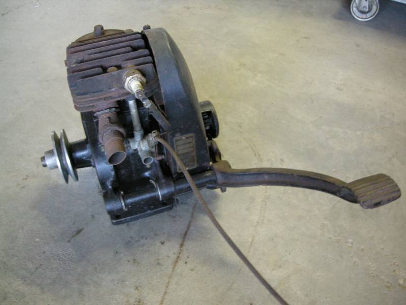 Antique Briggs & Stratton Kickstart Engine | Estate M-antiques ...