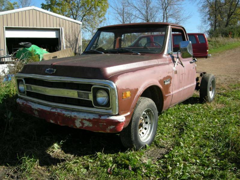lot 10 image: 1970 Chevrolet C20 Pickup Project