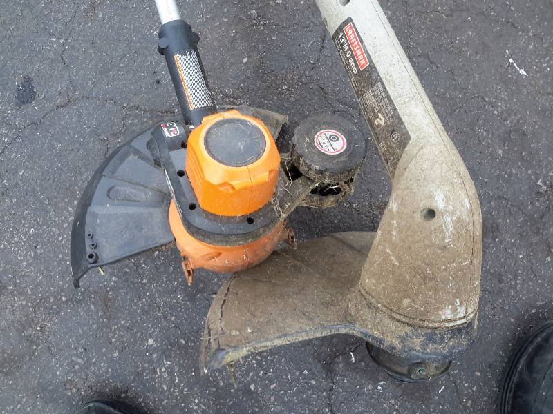 lot 68 image: WORX, Edger, Trimmer..Cordless, but no charger.. Tested and works. Craftsman, electric trimmer. Tested and works