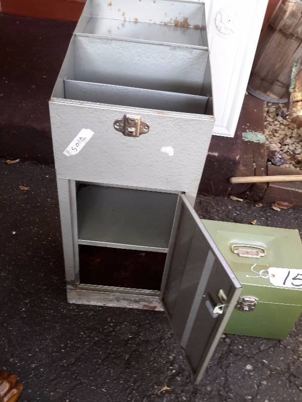 lot 10 image: 2 Vintage MetalStorage boxes.