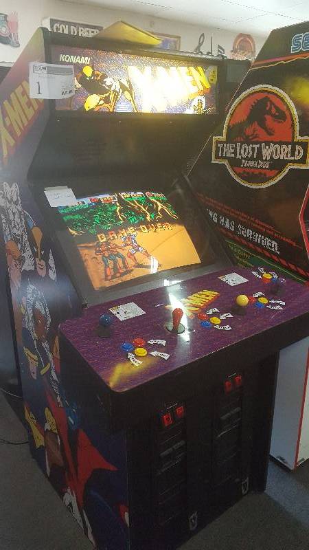 lot 1 image: X-Men Konami Arcade Game