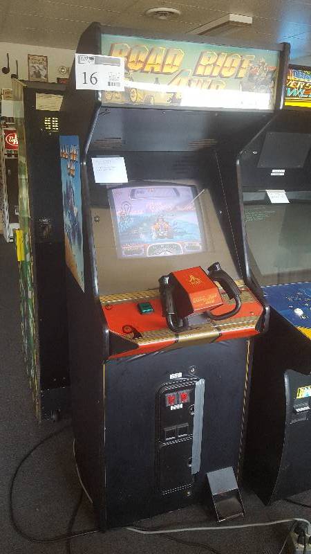 atari road riot 4wd arcade