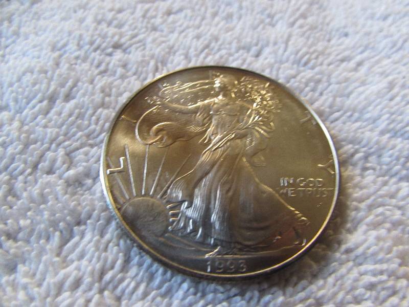 1993 AMERICAN EAGLE 1 OZ SILVER DOLLAR