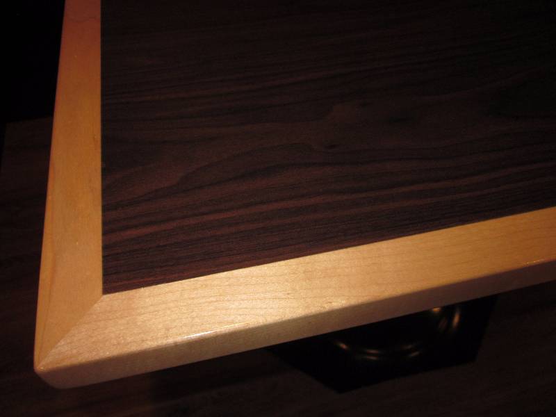 lot 120 image: Pedestal Table
