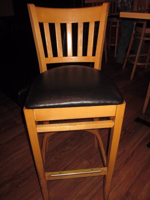 lot 130 image: High Top Table and 2 Chairs