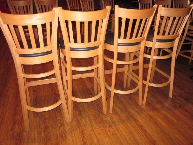 lot 134 image: 4  Bar Stools