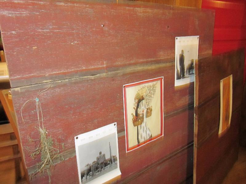 lot 274 image: 2 Barn Board Panels