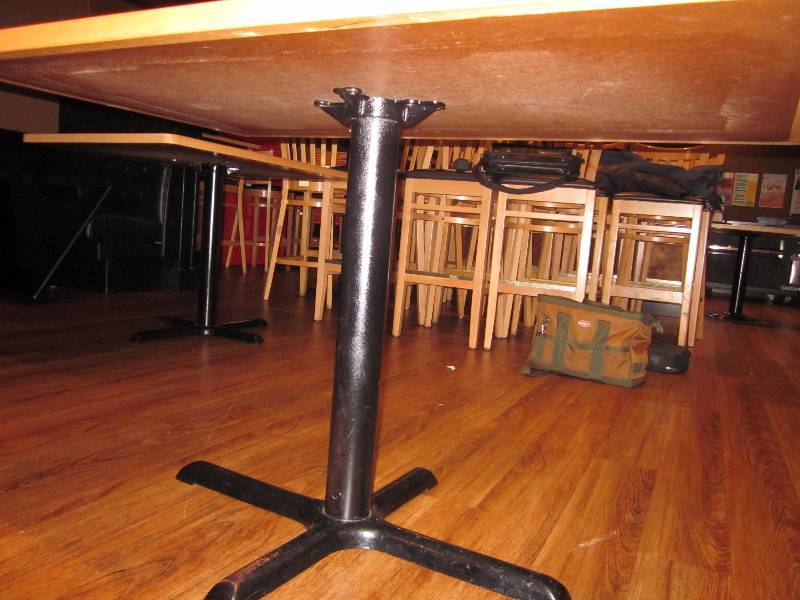 lot 136 image: Table