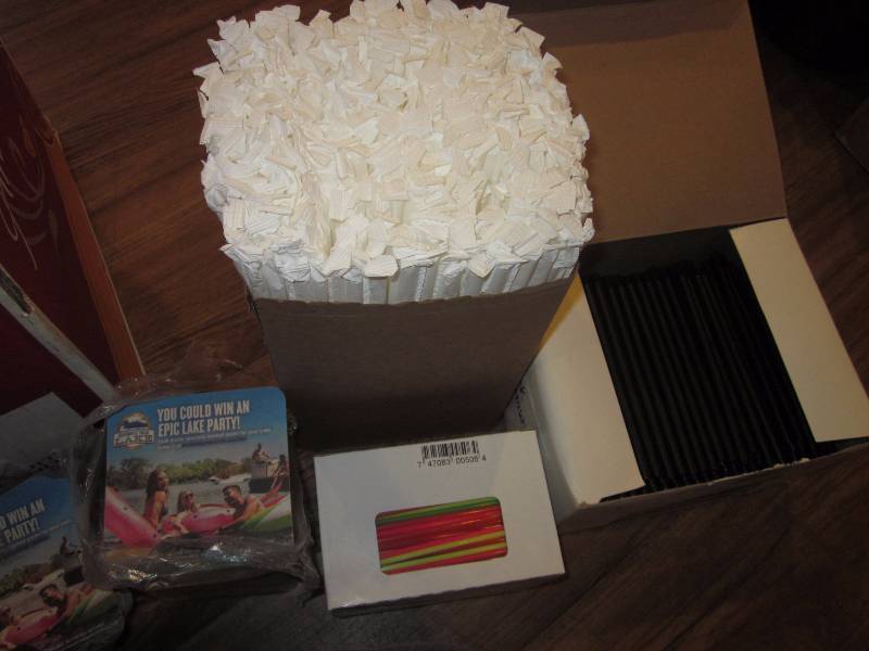 lot 167 image: Straws & Coasters