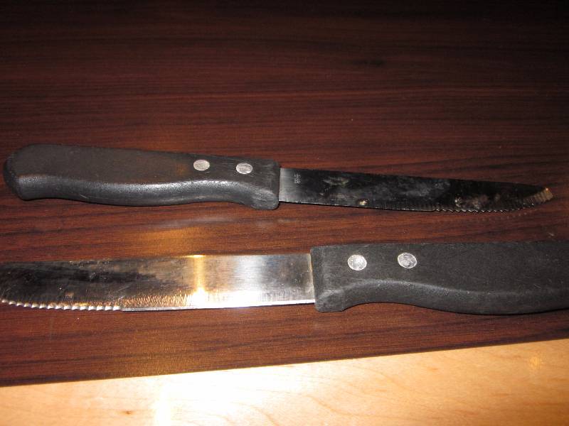 lot 169 image: Steak Knives
