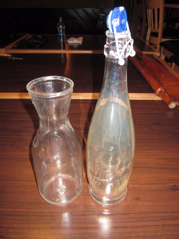 lot 175 image: Water Carafes