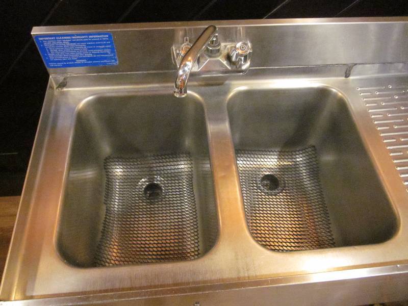 lot 82 image: Under Bar Hand Washing Sink