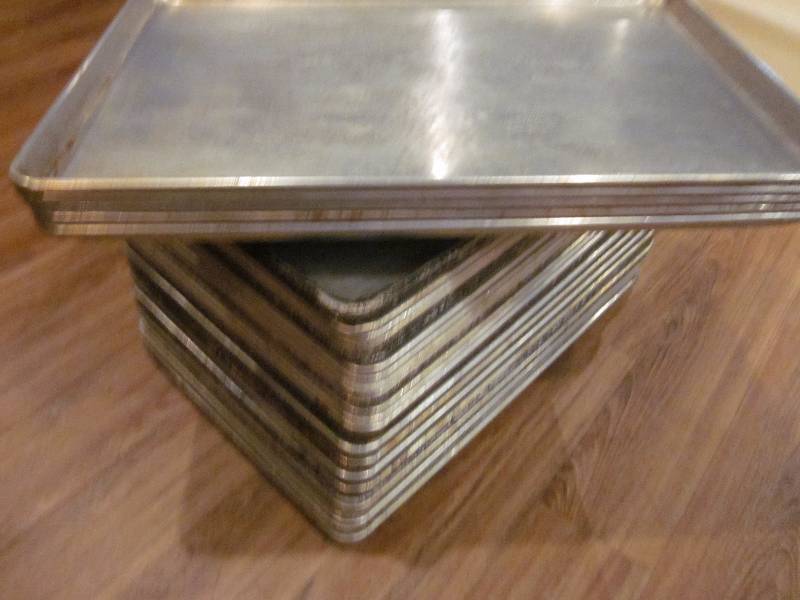 lot 225 image: Bakery Trays